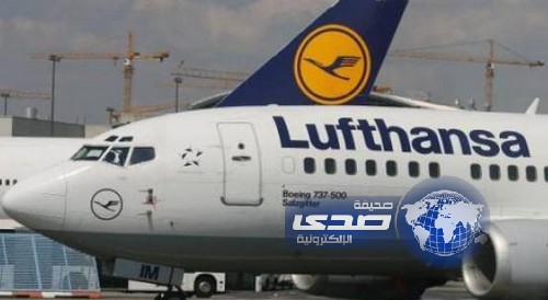 إجازات جماعية توقف رحلات شركة طيران