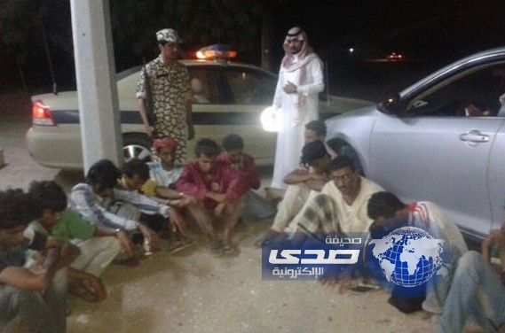 الاطاحة بمهرب في القنفذة حاول تهريب مجهولين من جازان الى جده
