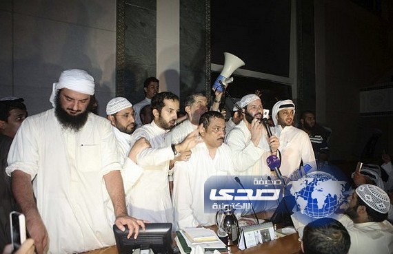 حكم ببراءة “البراك والطبطبائي”و جميع المتهمين في قضية اقتحام مجلس الامة الكويتي