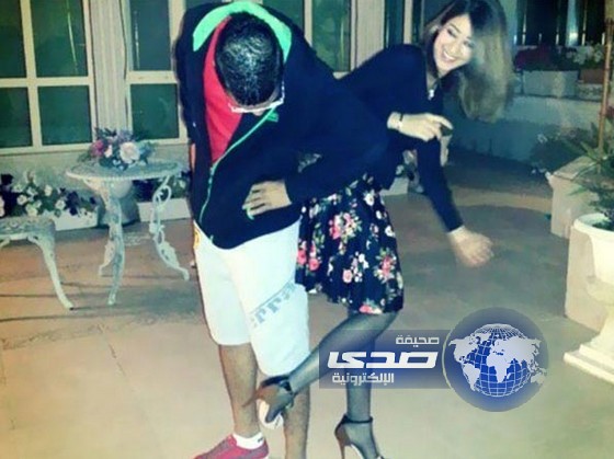 بالصور.. شقيق أسيل عمران يفضح قصر قامتها