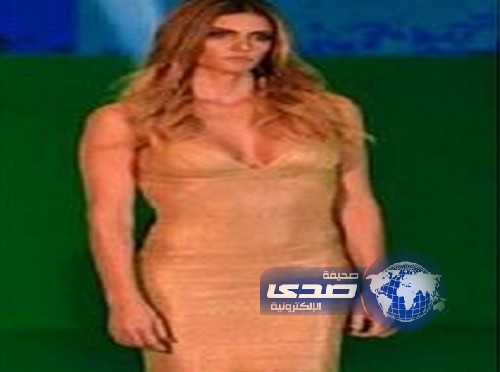 حسناء”القرعة” تظهر محتشمة بحفل الكرة الذهبية