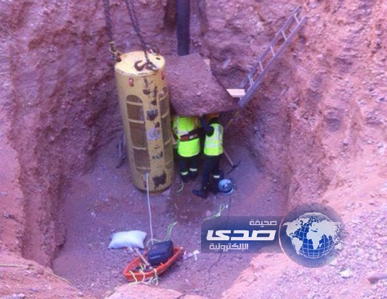 بالصور:الإنتقال إلى مرحلة الحفر اليدوي للوصول إلى الطفلة لمى