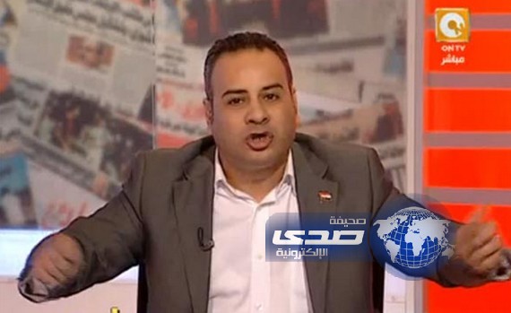 بالفيديو اعلامي مصري: إحنا عبيد التراب اللي بتمشى عليه البيادة