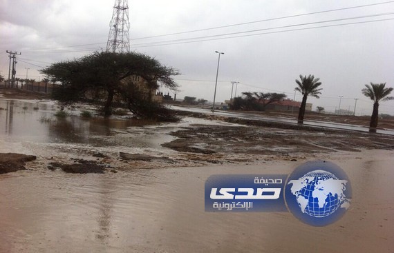 هطول أمطار غزيرة إلى متوسطة على منطقة تبوك