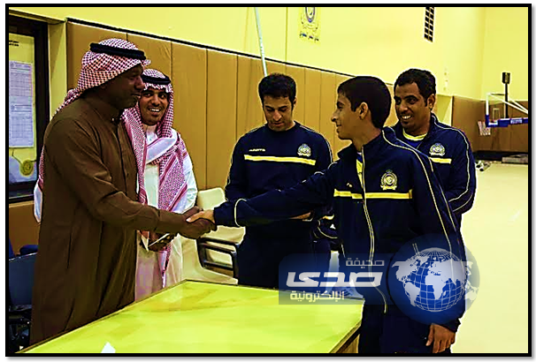 الكابتن ماجد عبدالله يشارك براعم النصر فرحتهم ببطولة الرياض