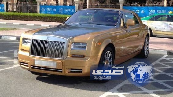 طلاب الجامعة في دبي يقودون أغلى سيارات العالم