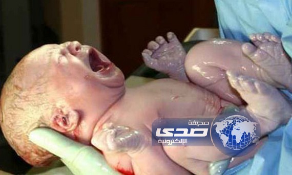 ولادة أول مولود لأسير من غزة بسائل منوي تم تهريبه من داخل السجن