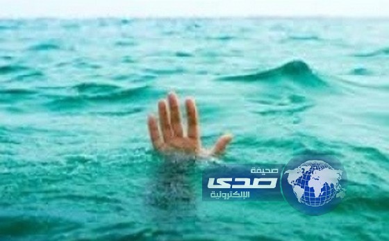 شرطة دبي تنتشل غريقاً من المياه الدولية بالخليج العربي