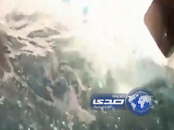 بالفيديو:كاميرا مسافر ترصد لحظات غرق طائرة ركاب في أميركا