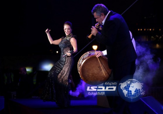 بالصور: ديانا حداد تشعل جنبات مسرح ليالي مهرجان دبي للتسوق وروتانا‎