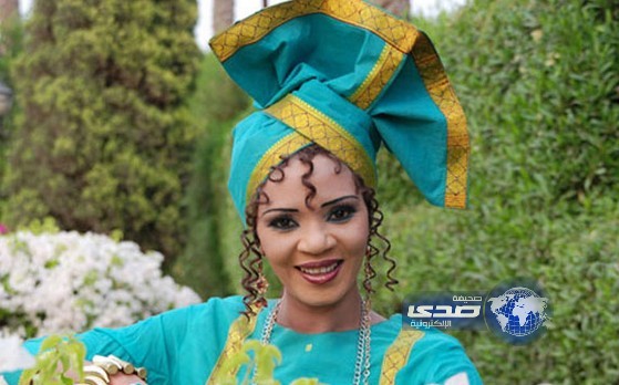 مطربة مصرية تعود للغناء لأجل السيسي