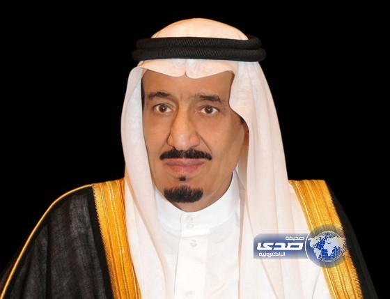 سمو ولي العهد يمنح أمير منطقة الرياض نوط المعركة للمرة الثانية