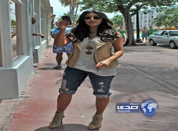 كيم كاردشيان تعاني “عقدة الجينز”