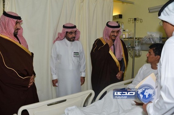 أمير منطقة الرياض ونائبه يزوران رجال الأمن المصابين في احداث الافلاج