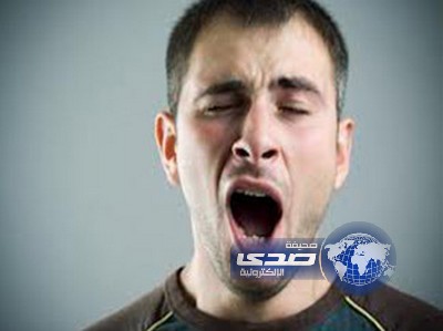 تثاءب فمزّق رئته