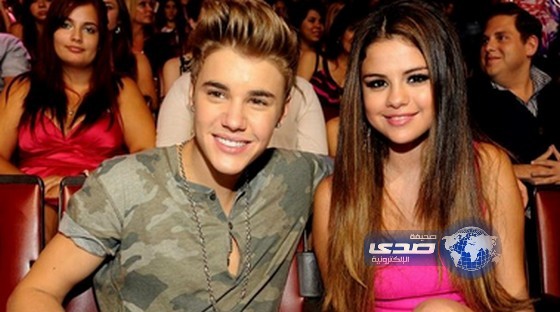 جاستن بيبر يتفاخر أمام أصدقائه بأنه سلب من سيلينا غوميز عذريتها !