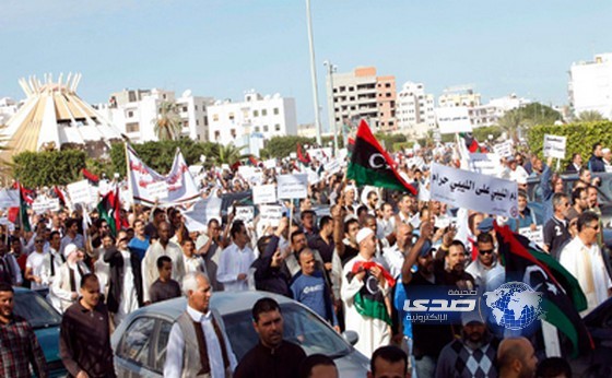 12 نائباً ليبياً يقدمون استقالتهم على وقع الاحتجاجات