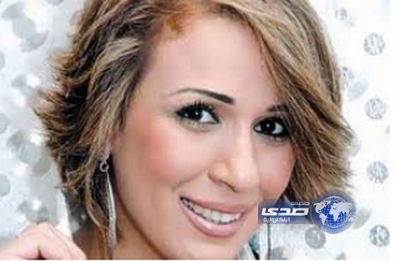 مشهد كاد يؤدى بحياة الفنانة العراقية الأء شاكر من حادث سير أثناء تصويرها لأحد المشاهد