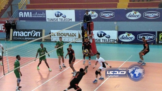 الشباب السعودي يتخطى نظيره الإماراتي في البطولة العربية للطائرة