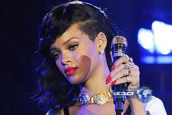 “ريهانا” تمثل أمام القضاء بتهمة السرقة الفنية