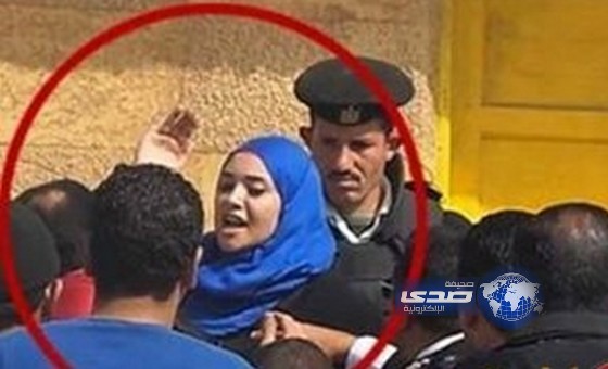 بالفيديو…”فتاة” تصفع ضابط شرطة بعد محاولته التحرش بها في القاهرة