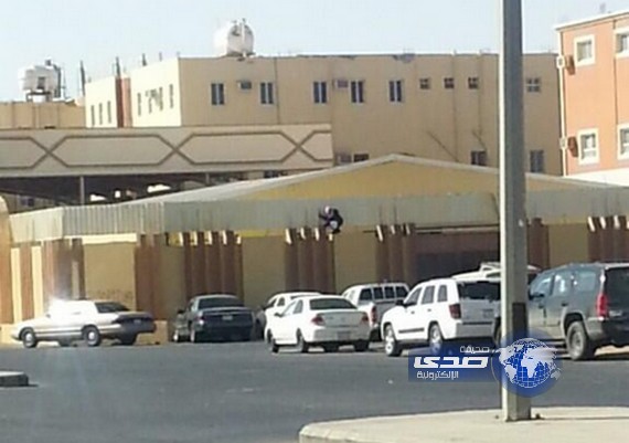 هروب أحد الطﻻب من مدارس دار الراي بتبوك