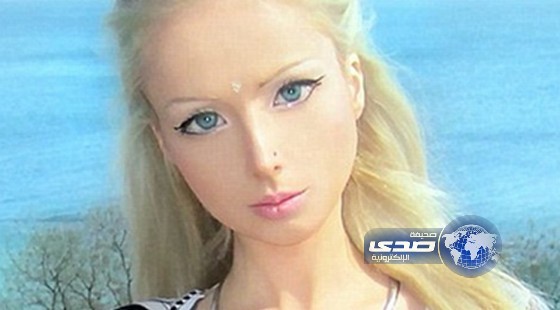 عارضة أزياء أوكرانية تتوقف عن الطعام و الشراب لتتحول إلى ” باربي ” حقيقية