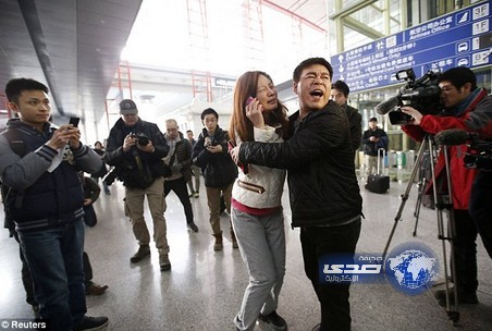 بالصور : صدمة آهالي الطائرة الماليزية المنكوبة