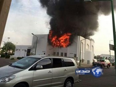 بالصور: مكيف يُشعِّل حريقاً في مسجد بينبع الصناعية