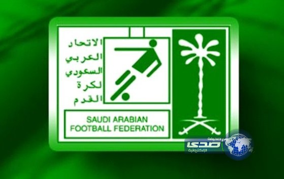 الأهلي يطارد الهلال بنقاط النصر بعد أن فاز عليه بهدفين بدوري فيصل بن فهد