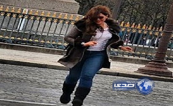 بالصور:أحلام تجرب رشاقتها في شوارع باريس