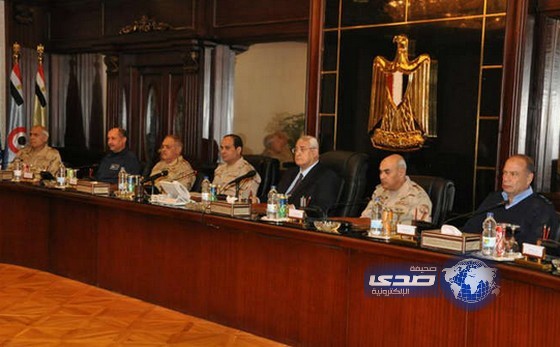 تفاصيل اجتماع استقالة أشهر وزير دفاع مصري