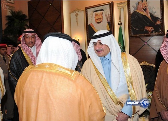 أمير منطقة تبوك يستقبل المواطنين المبايعين لسمو الأمير مقرن بن عبدالعزيز