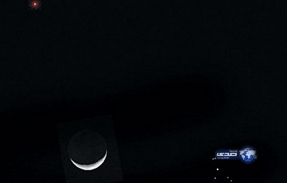 القمر يتوسط عنقود الثريا وعين الثور اليوم