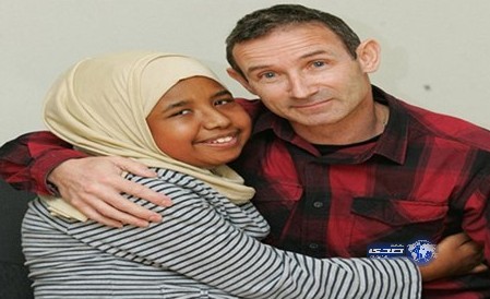 مدرس بريطاني يتبرع بكليته لتلميذته دون مقابل