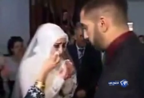 بالفيديو..لحظات مؤثرة لعروس عند وداع بيت والدها