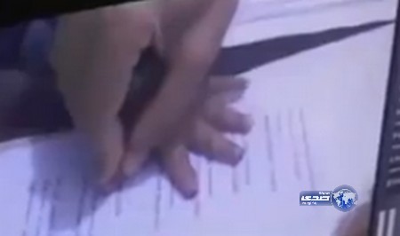 “تبصيم” رضيع باكستاني بعد اتهامه بمحاولة قتل