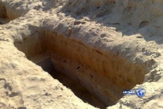 إخراج فتاة يمنية من قبرها في تعز للتحقيق