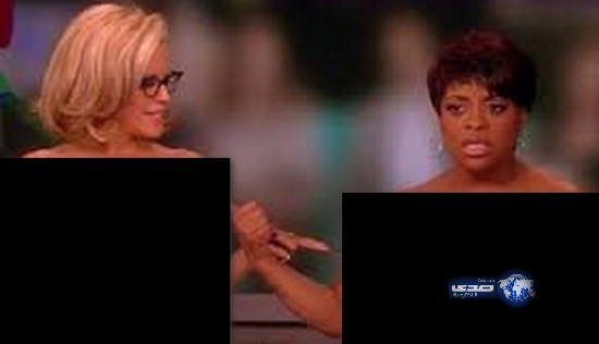 مذيعتان أمريكيتان تتعريان على الهواء