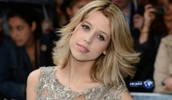 وفاة الإعلامية البريطانية بيتشز غيلدوف عن 25 عاما