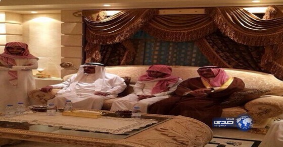 أمير الرياض يقدم واجب العزاء لأسرة العمار