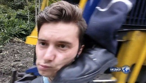 بالفيديو: 250 ألف دولار ثمناً لركلة في وجه ناشط كندي