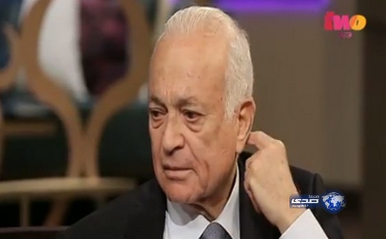 بالفيديو.. الدكتور نبيل العربي يبكي على الهواء