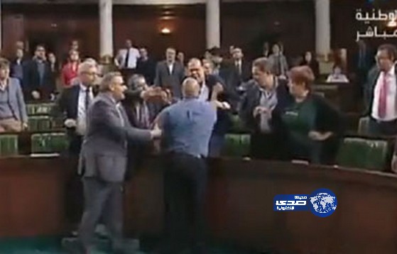 بالفيديو: «شتائم وإهانات» بالمجلس التأسيسي التونسي بسبب حقوق المرأة