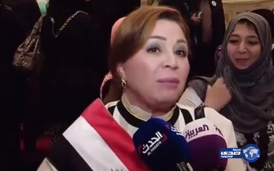 بالفيديو..إلهام شاهين تعيد السيسي الى رتبته فريق