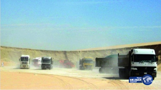 ضبط 30 شاحنة تسرق الرمال في الظهران