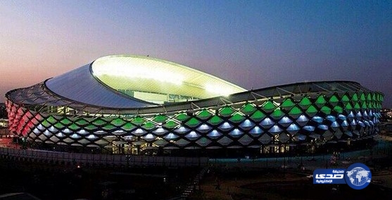 ملعب العين  يتسع لـ 25 الف متفرج وتم البناء خلال سنتين بتكلفة قدرت بـ 145 مليون درهم