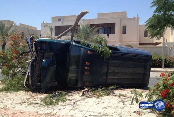 حادث انقلاب يصيب خمسة شبان بطريق الدمام الدائري بالجبيل الصناعية