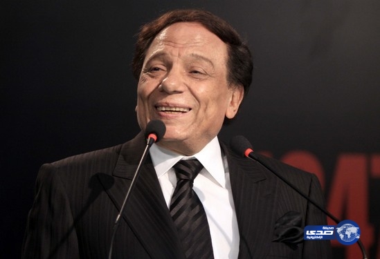 بالفيديو: عادل امام يوجه تحية للسعودية اثناء ادلائه بصوته في الانتخابات الرئاسية