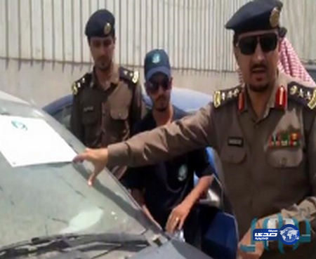 تحديد 10 أيام مهلة لسحب السيارات التالفة بشوارع بالرياض (فيديو)